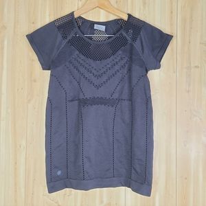 ATHLETA black fitted oxygen shirt